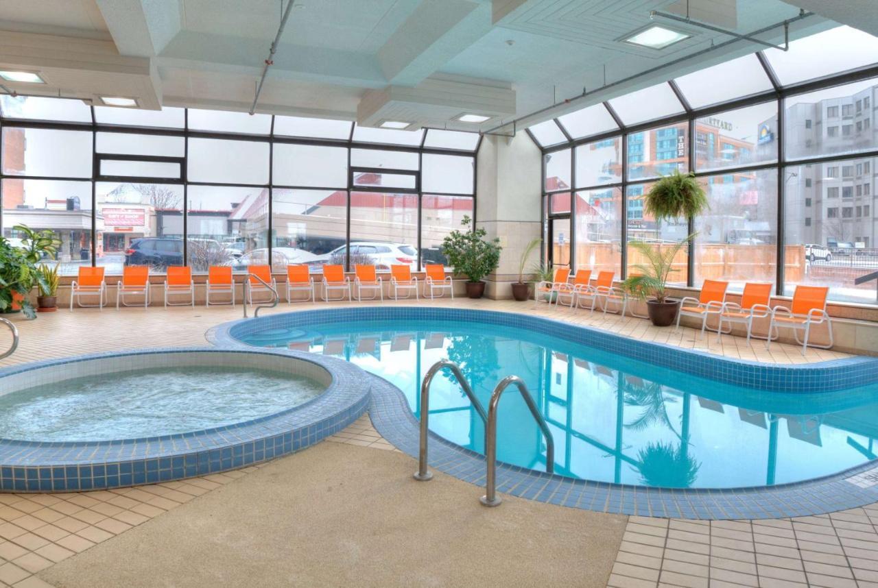 Howard Johnson Plaza By Wyndham By The Falls Ниагарски водопад Екстериор снимка