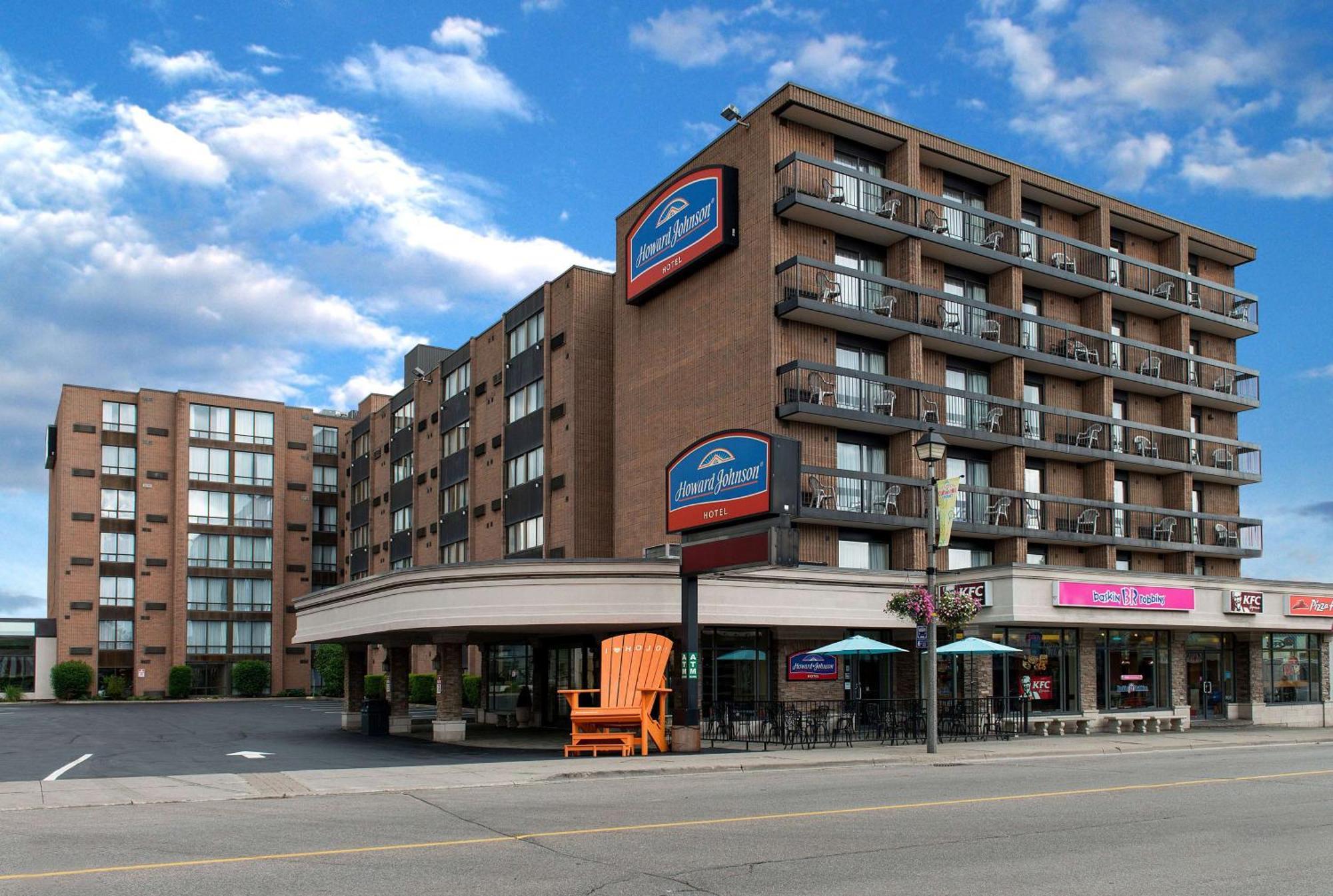 Howard Johnson Plaza By Wyndham By The Falls Ниагарски водопад Екстериор снимка